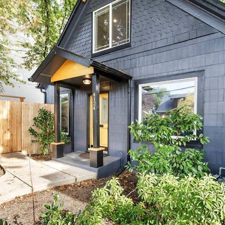 The Auric Door Inn On N Mississippi Portland Bagian luar foto