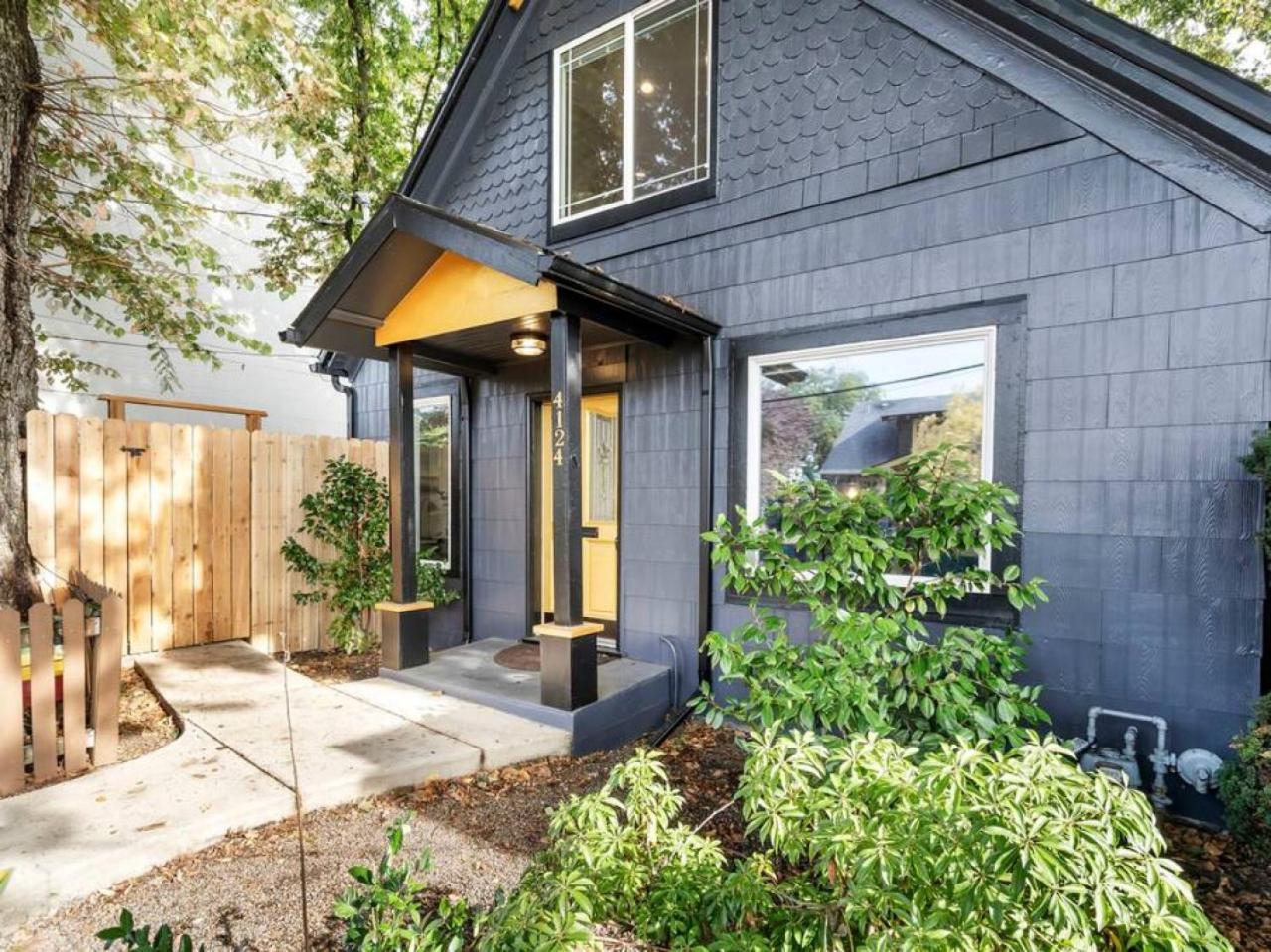 The Auric Door Inn On N Mississippi Portland Bagian luar foto